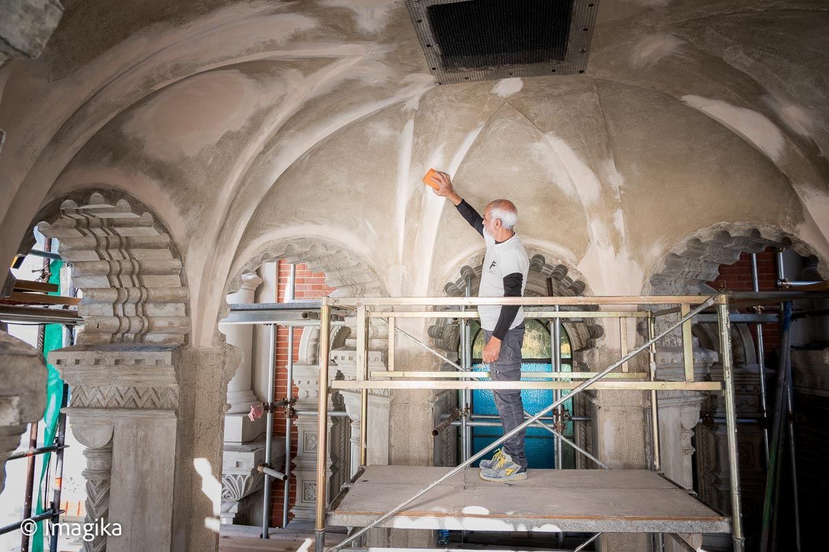 Restauro di una volta a crociera affrescata